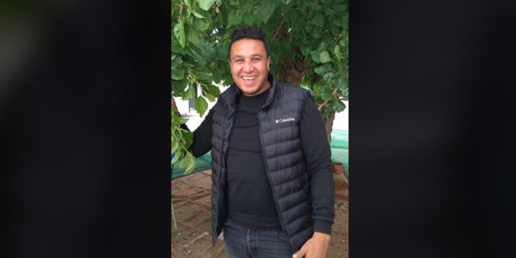 Everyday Tunisians : Wajdi et le mûrier de Mhadhba
