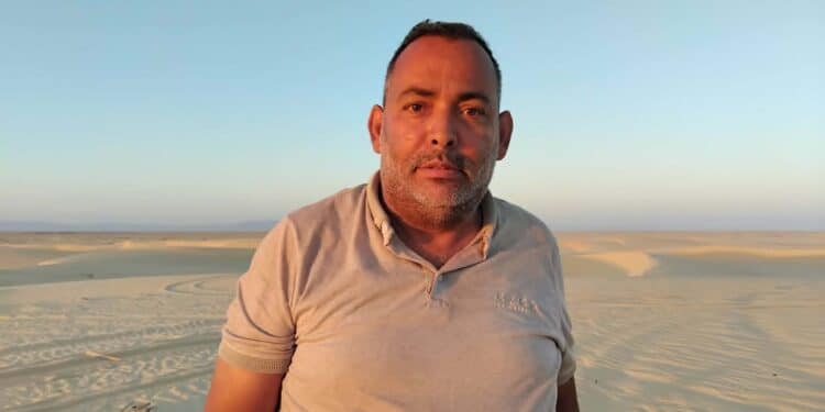 Everyday Tunisians : Béchir surfe sur les dunes