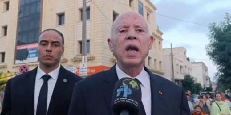 En visite nocturne à l’Ariana, Kaïs Saïed met les responsables en garde et mise sur la jeunesse