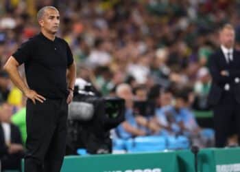 Sabri Lamouchi sur la sellette après la débâcle face à la Suède