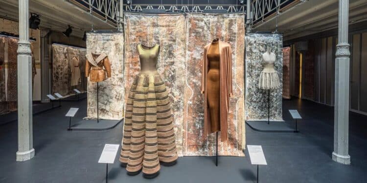 Azzedine Alaïa : Une exposition révèle l'influence de l'Afrique sur le génie tunisien