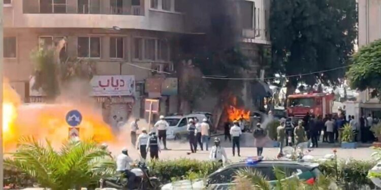 Deux explosions à Damas pendant la visite d’Emmanuel Macron en Syrie : 18 blessés