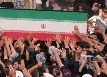 L'Iran riposte aux frappes américaines, la région replonge dans l'escalade