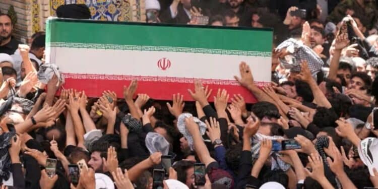 L'Iran riposte aux frappes américaines, la région replonge dans l'escalade