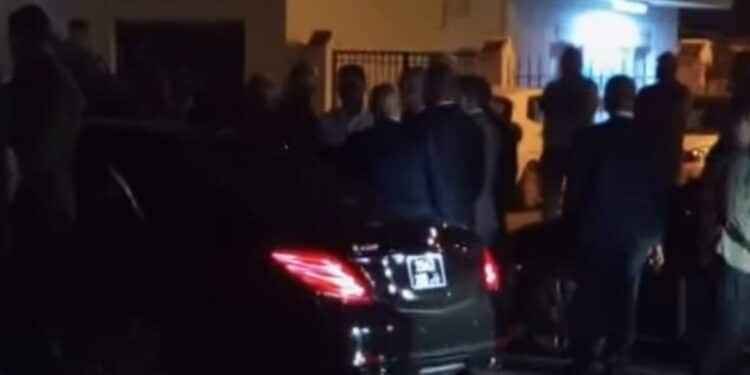 Kaïs Saïed effectue une visite surprise à la Cité Intilaka et à Mnihla