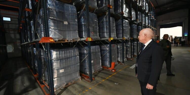 Eau : De l&rsquo;usine de bouteilles &agrave; Nebhana, Ka&iuml;s Sa&iuml;ed d&eacute;nonce une situation &laquo; anormale &raquo;