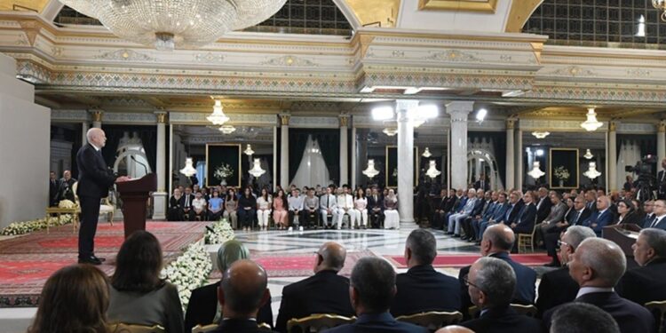 Ka&iuml;s Sa&iuml;ed pronon&ccedil;ant son discours lors de la c&eacute;r&eacute;monie de la Journ&eacute;e du savoir, le 17 ao&ucirc;t 2026 au palais de Carthage. (Photo Pr&eacute;sidence de la R&eacute;publique)