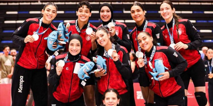 JM Tarente : Les handballeuses tunisiennes d&eacute;crochent l&rsquo;argent