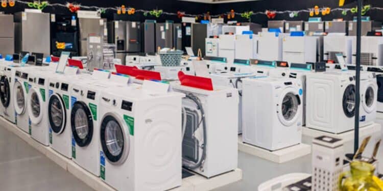 A large selection of household appliances for the bathroom and kitchen in the furniture store