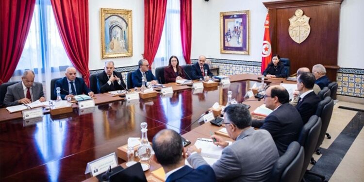La cheffe du gouvernement, Sarra Zaafrani Zenzri, lors de la r&eacute;union de la Commission des grands projets, jeudi 8 octobre 2026, &agrave; la Kasbah.