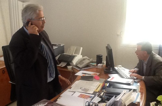 Le doyen Kazdaghli dans son bureau, 02-05-13 - photo (David Thomson)