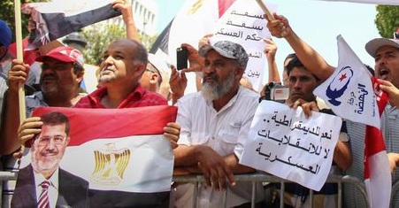 Manifestation pro Morsi d'Ennahdha, Av. Bourguiba, Tunis, 13-07-13 - (photo demotix.com)
