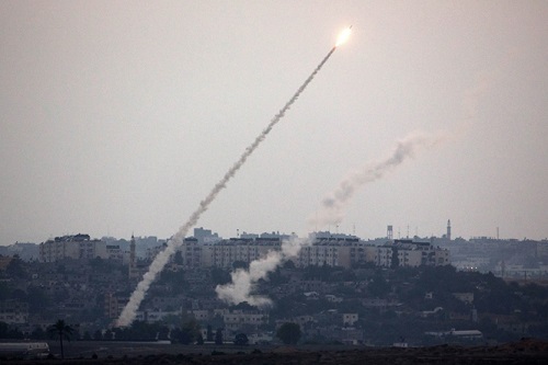 TOPSHOTS-PALESTINIAN-ISRAEL-GAZA-CONFLICT