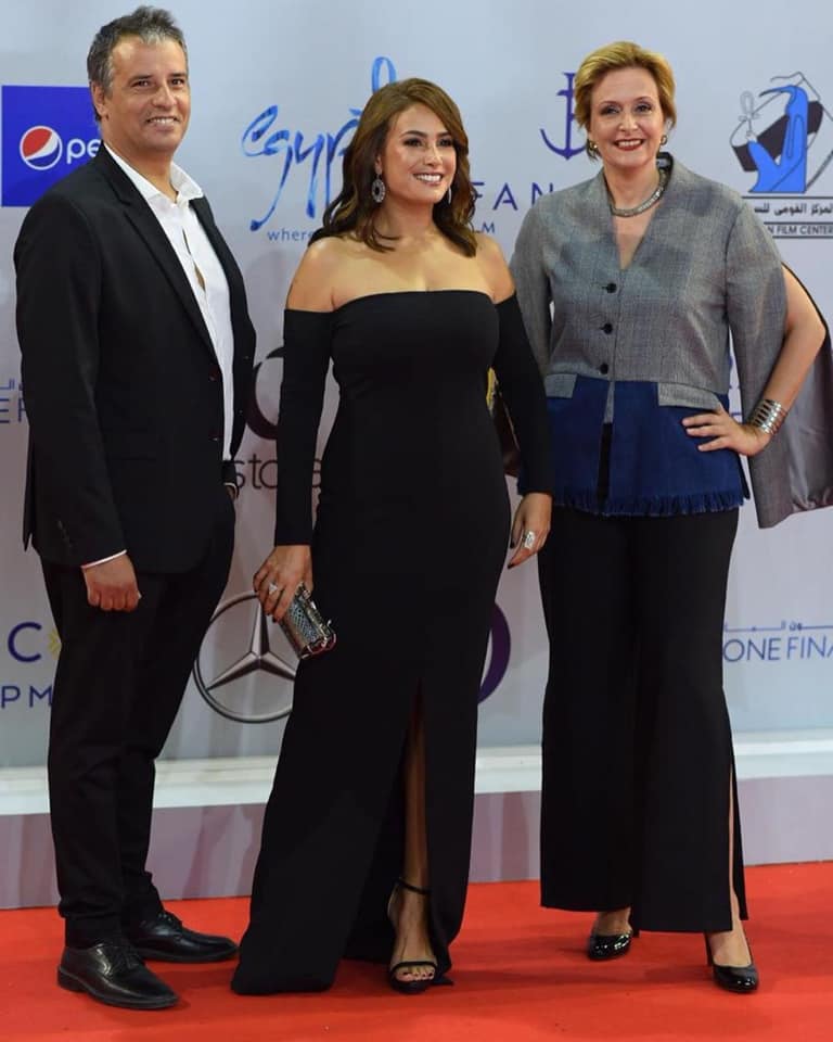 Noura rêve - Hakim Boumsaoudi, Hend Sabry et Hinde Boujemaa sur la tapis rouge