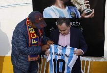 Tunisie : Trois ambassadeurs pour un hommage à Maradona